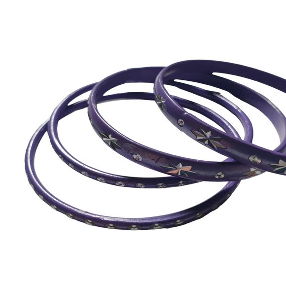 Etched Purple Metal Bangel Bracelets Set of 4 Fashion Costume Silver Tone Base - Picture 1 of 3